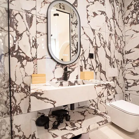 Lovely & Romantic Near Bastille *