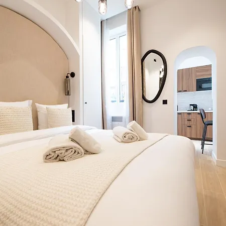 Lovely & Romantic Near Bastille