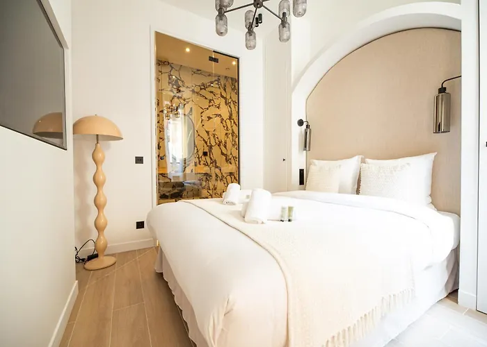 Lovely & Romantic Near Bastille アパート *